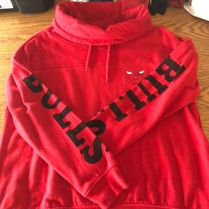 Chicago bulls loop neck sweatshirt